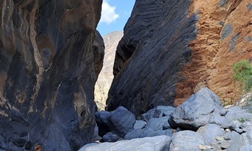 Omán – země kadidla, pouští, hor a kaňonů - Snake canyon