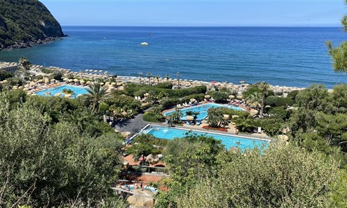 Ischie turistická - Termální park Poseidonovy zahrady