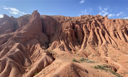Kyrgyzstán - rajská příroda jezer a hor - Údolí Skazka
