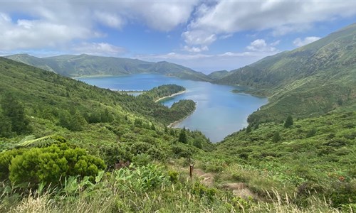 Azorské ostrovy - São Miguel – pěší turistika v zeleném ráji - Vyhlídka na Lago do Fogo