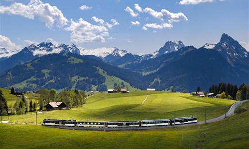 Vlakem a lodí od Jungfrau až pod Mont Blanc