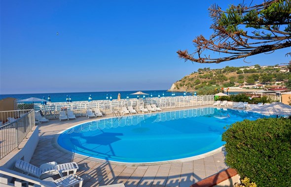 Hotel Villaggio Santa Maria***