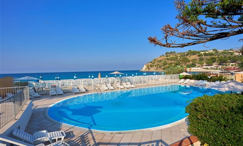 Hotel Villaggio Santa Maria*** - bazén