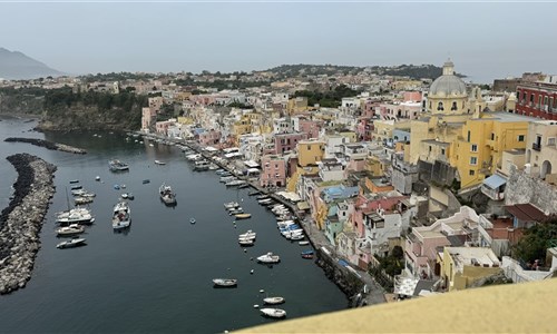 Ischie, Capri, Procida - 3 Sirény Neapolského zálivu - Procida přístav
