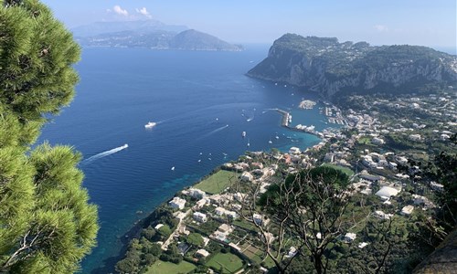 Ischie, Capri, Procida - 3 Sirény Neapolského zálivu - Capri pčístav