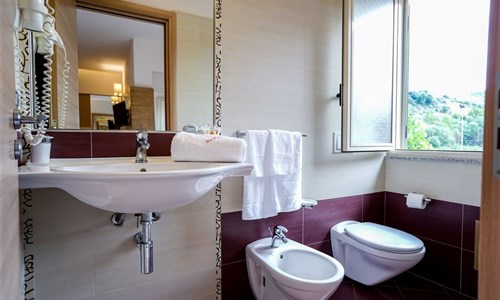 Hotel Villaggio Old River*** - koupelna pokoje Luxury