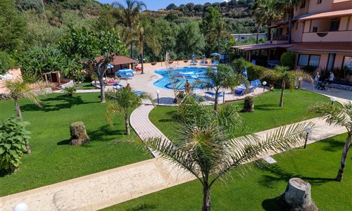 Hotel Villaggio Old River*** - hotelová zahrada