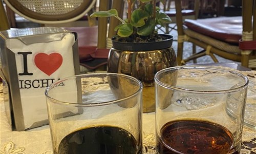 Neapolský záliv a Ischie letecky - Ischie, místní nápoj