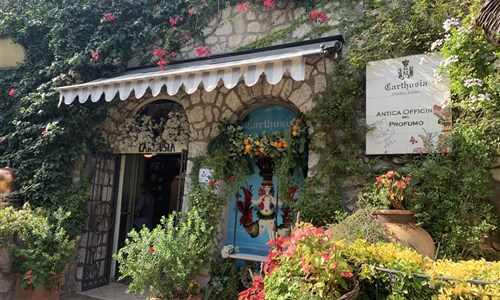 Neapolský záliv a Ischie letecky - Capri