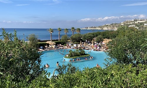 Neapolský záliv a Ischie letecky - Ischie, Poseidonovy zahrady