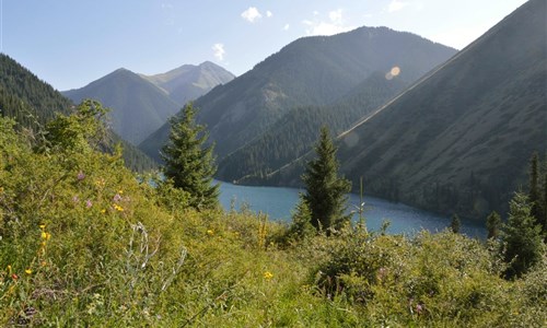 Národní parky a města Kazachstánu - jezero Kolsaj