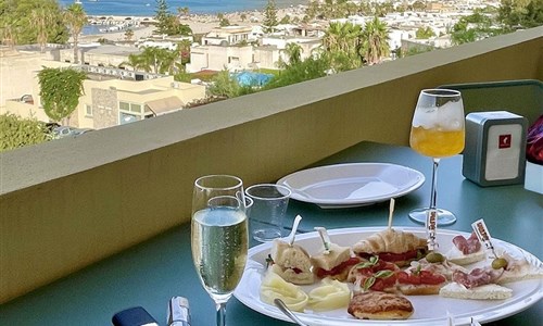 Skryté krásy západní Sicílie - Hotel Panoramic - výhled na zátoku