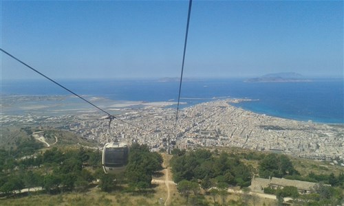 Skryté krásy západní Sicílie - lanovka z Trapani do Erice