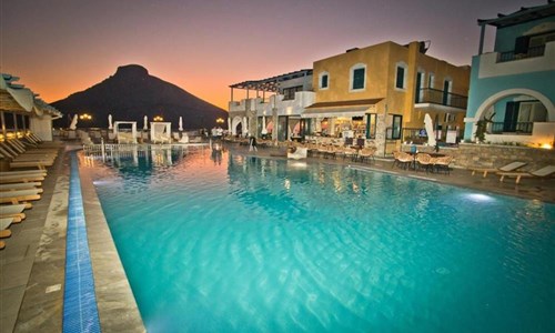 Elena Village Hotel & Suites****