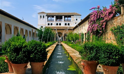 Slunečná Andalusie - letecky z Brna - kombinace hor, pláží, vína a kultury - Generalife Granada