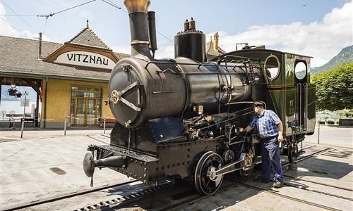 Luzern, Pilatus a parní zubačka na Rigi - parní lokomotiva