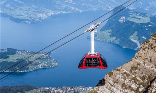 Luzern, Pilatus a parní zubačka na Rigi - kabinová lanovka Dragon Ride na Pilatus