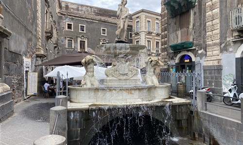 To nejlepší ze Sicílie - letecky - Catania fontána Amenano