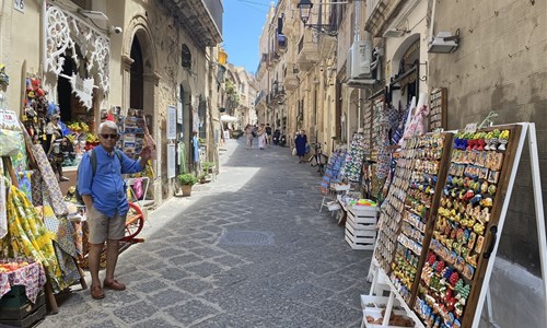 To nejlepší ze Sicílie - letecky - Syrakusy - uličky starého města