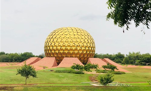Jižní Indie - hinduistické klenoty a pohoda pláží - Auroville, Pondicherry