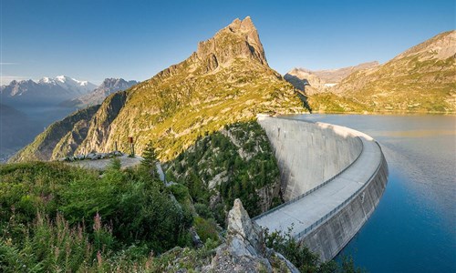 Švýcarská parní nostalgie - pohled na VerticAlp-Emosson