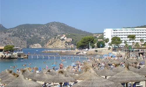 Hotel Gran Camp de Mar**** 7 nocí - Mallorca, Port d´Andratx - hotel Grand Camp de Mar, pláž a hotel