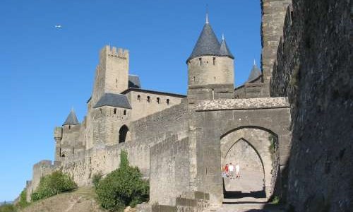 Města pod Pyrenejemi - letecky - Carcassonne