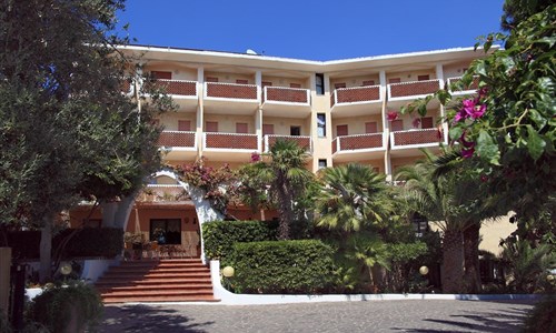 Hotel Punta Faro*** - vlastní doprava - Itálie, Kalábrie, Hotel PUNTA FARO