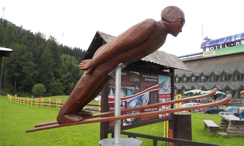 Krkonoše křížem krážem - Harrachov - lyžař