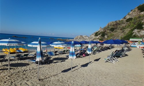 Kalábrie s výletem na Sicílii a Lipary - letecky - Capo Vaticano - pláž