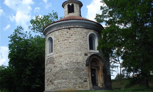 Praha a okolí - srdce Evropy a srdce země - Vyšehrad - rotunda sv. Martina