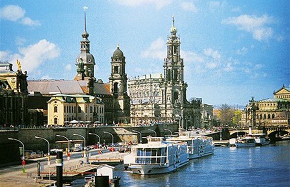 Drážďany, Berlín a německé Versailles