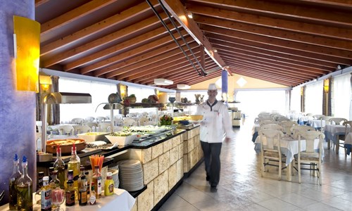 Aparthotel Alcudia Garden*** - 10/11 nocí - restaurace