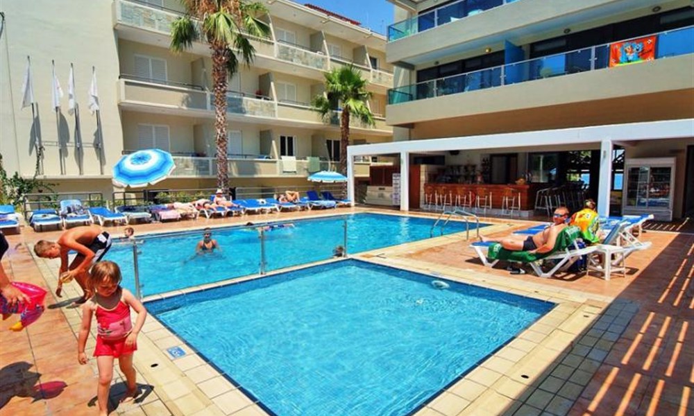 Aparthotel Philippion *** - 7 nocí