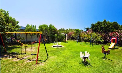 Hotel Caravia Beach **** - 10/11 nocí - Kos, Maramari - Hotel Caravia Beach - park