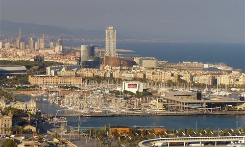 Barcelona s pobytem u moře - letecky - přístav