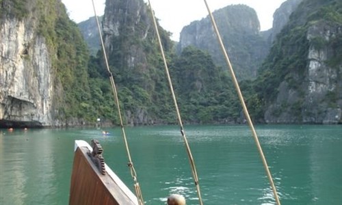 Okruh Vietnamem - cesta za romantikou - Halong Bay