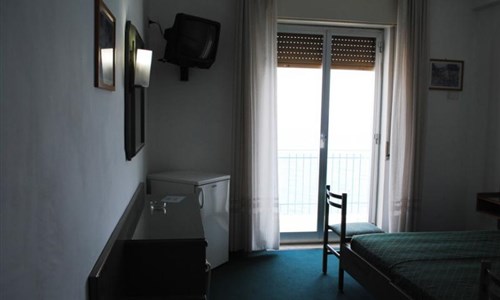Hotel Kennedy*** - Sicílie, Sant'Alessio Siculo - Hotel Kennedy - pokoj