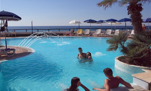 Hotel Agrumeto*** - vlastní doprava - Agrumeto - bazén
