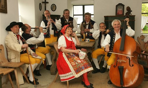 Chodsko - kraj pohádkových příběhů a chodských slavností - Chodsko - Dudácká muzika