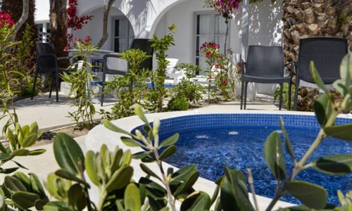 Hotel RK Beach**** - Řecko, Santorini - Hotel RK Beach