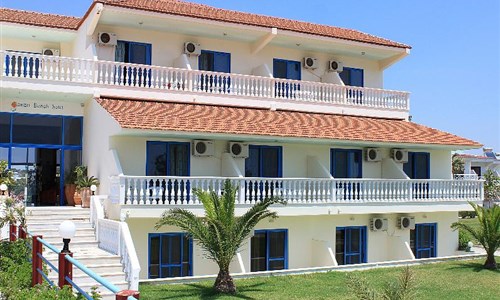 Hotel Kamari Beach****