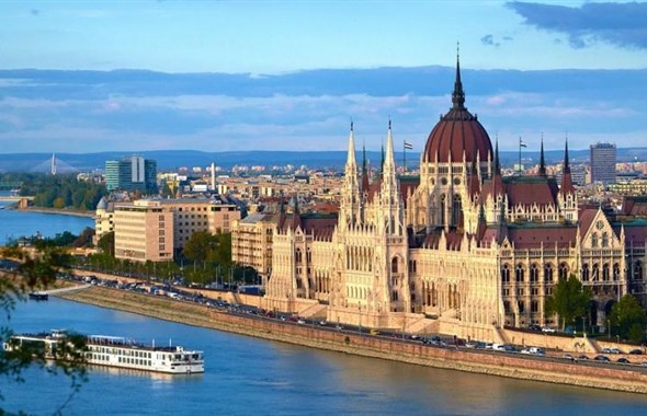 Budapešť a blízké okolí v době sakur