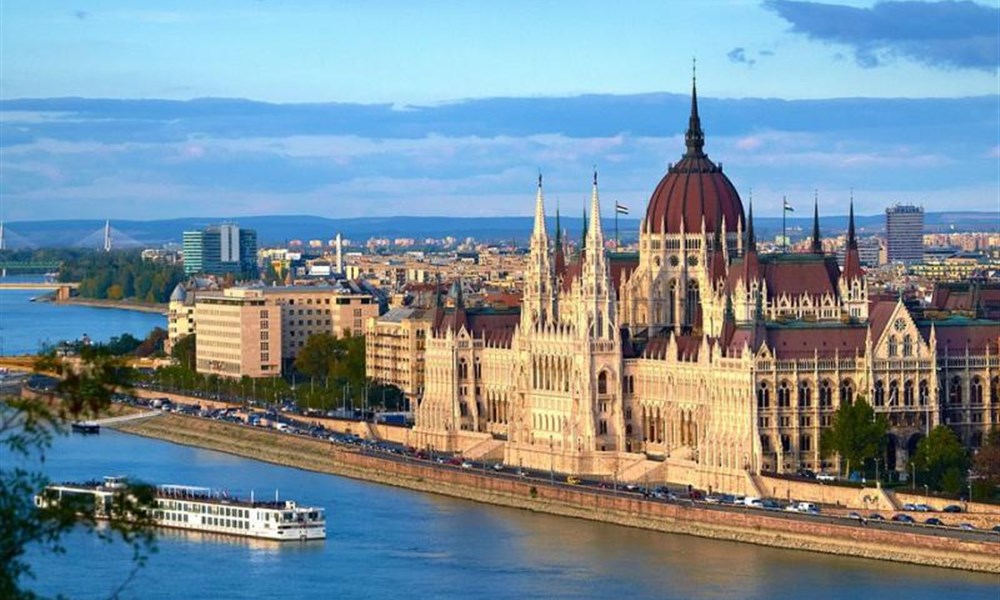 Budapešť a blízké okolí v době sakur