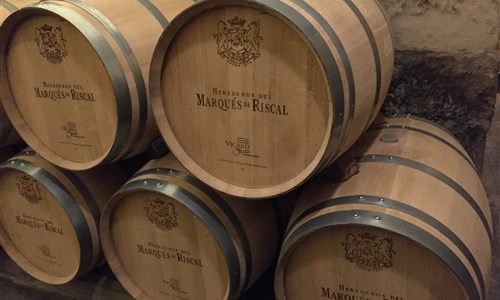 Baskicko a La Rioja - po Svatojakubských stopách mezi útesy a vinicemi - Elciego - sklepy Marqués de Riscal