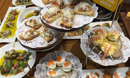 Baskicko a La Rioja - po Svatojakubských stopách mezi útesy a vinicemi - Pintxos