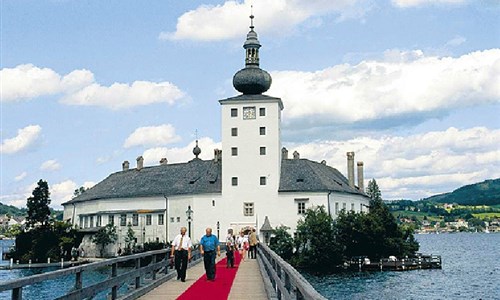 Jezero Traunsee, zámek Orth a Linc