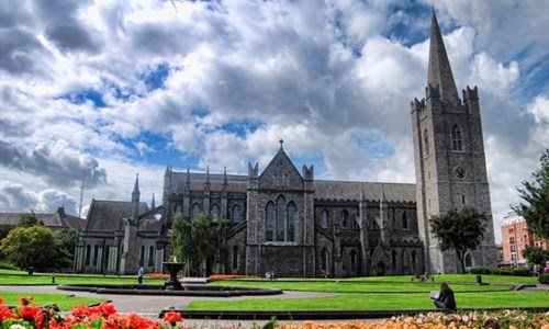 Irsko - smaragdový ostrov - letecky - Irsko - Dublin, katedrála sv. Patrika