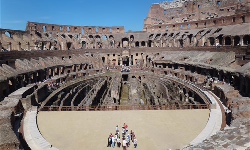 Řím nejen na víkend- letecký zájezd s průvodcem - Řím - Colosseum